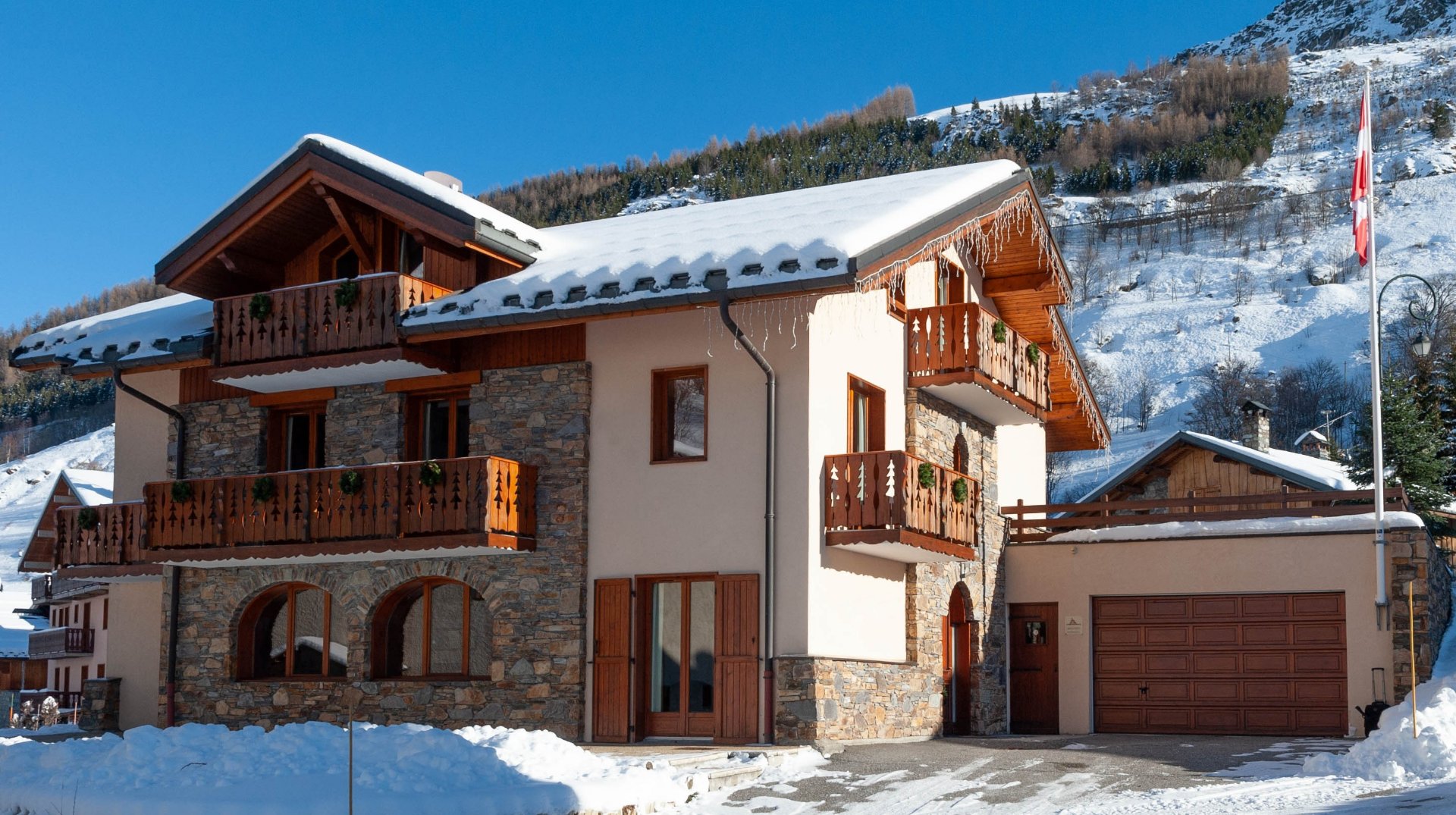 Vente Chalet 20 pièces à Saint Martin De Belleville. GSI Immobilier