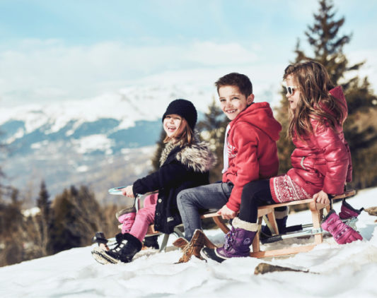 Luge avec enfants