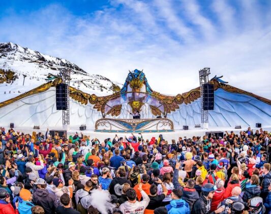 Tomorrowland (1)
