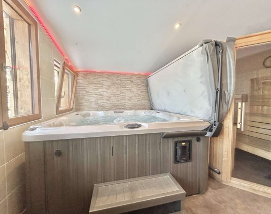 Jacuzzi - Chalet Varni - Notre Dame de Bellecombe